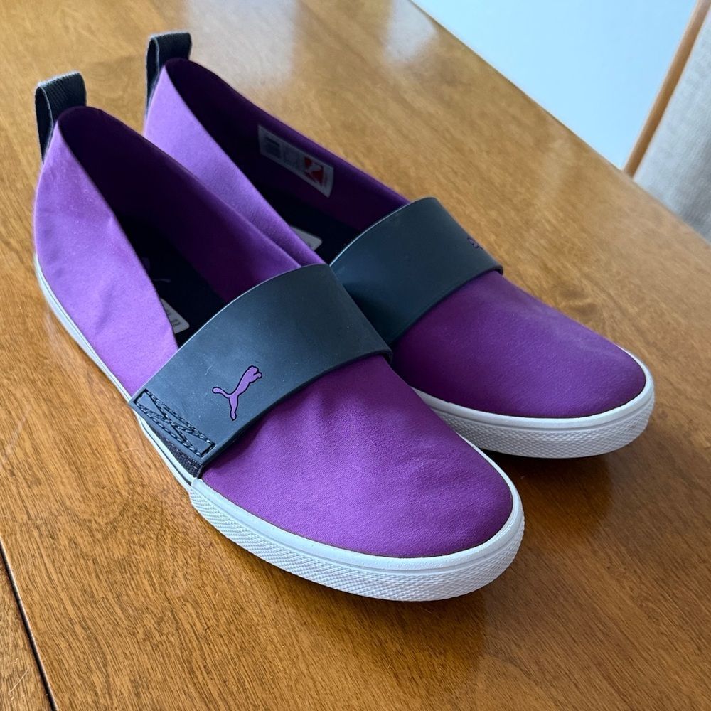 NEW Puma flats